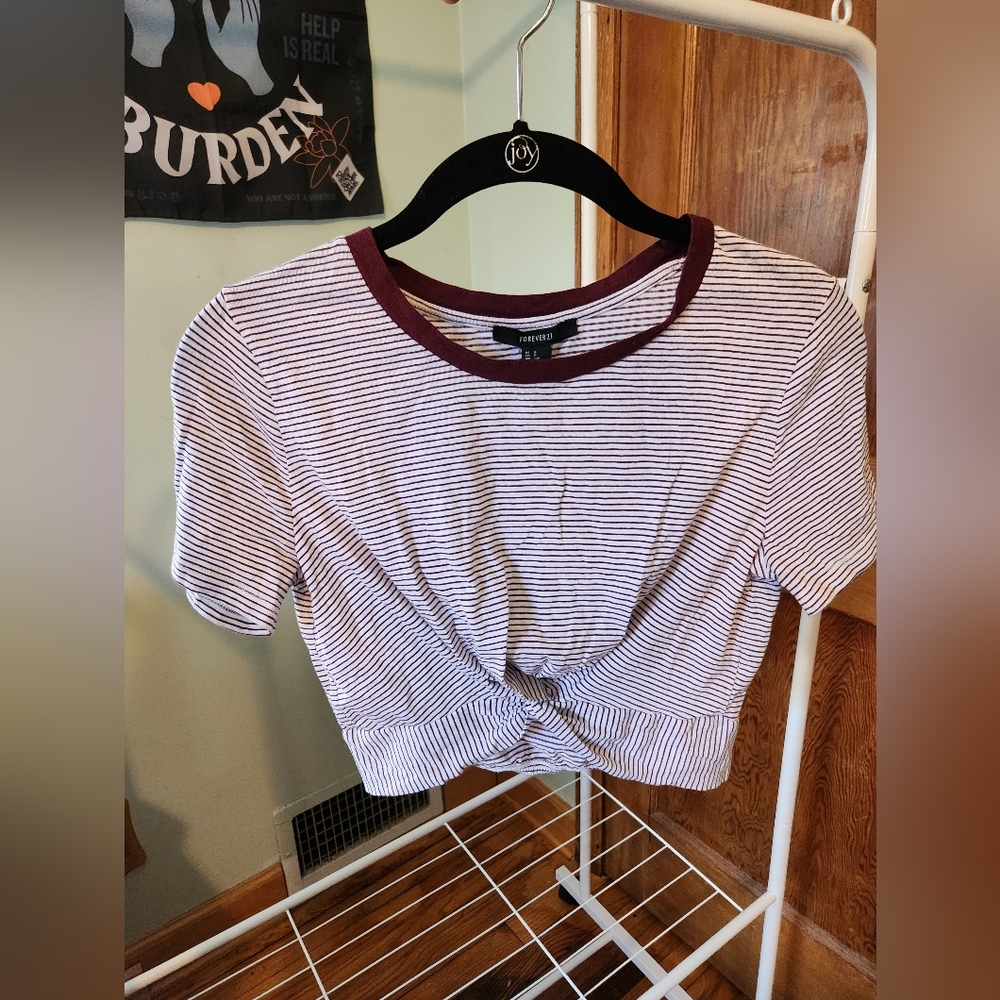 Forever 21 Women's Burgundy Striped Crop Top
